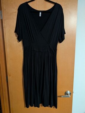 Amazon Black V-Neck Wrap Midi Dress XL